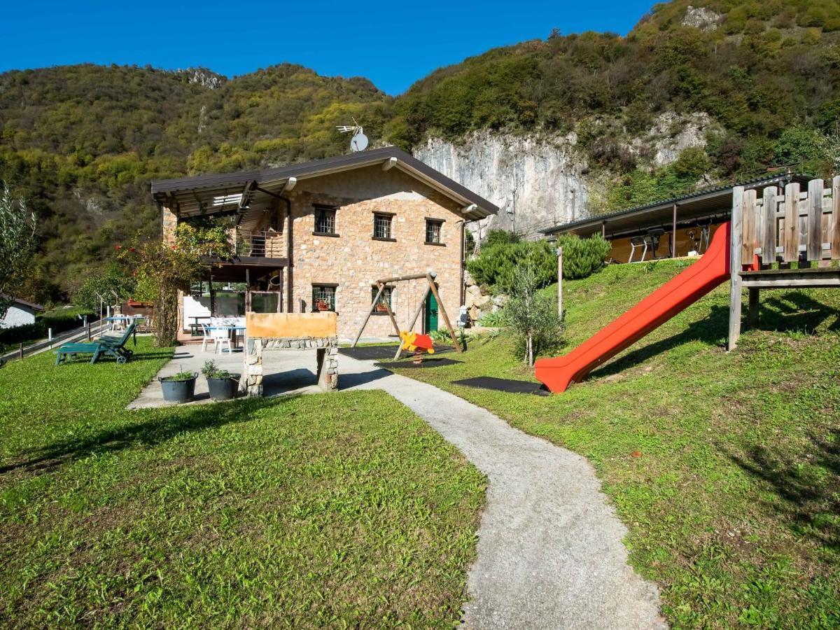 In A Green And Relaxing Atmosphere With Pool And Stunning Lake View Villa Marone Bagian luar foto