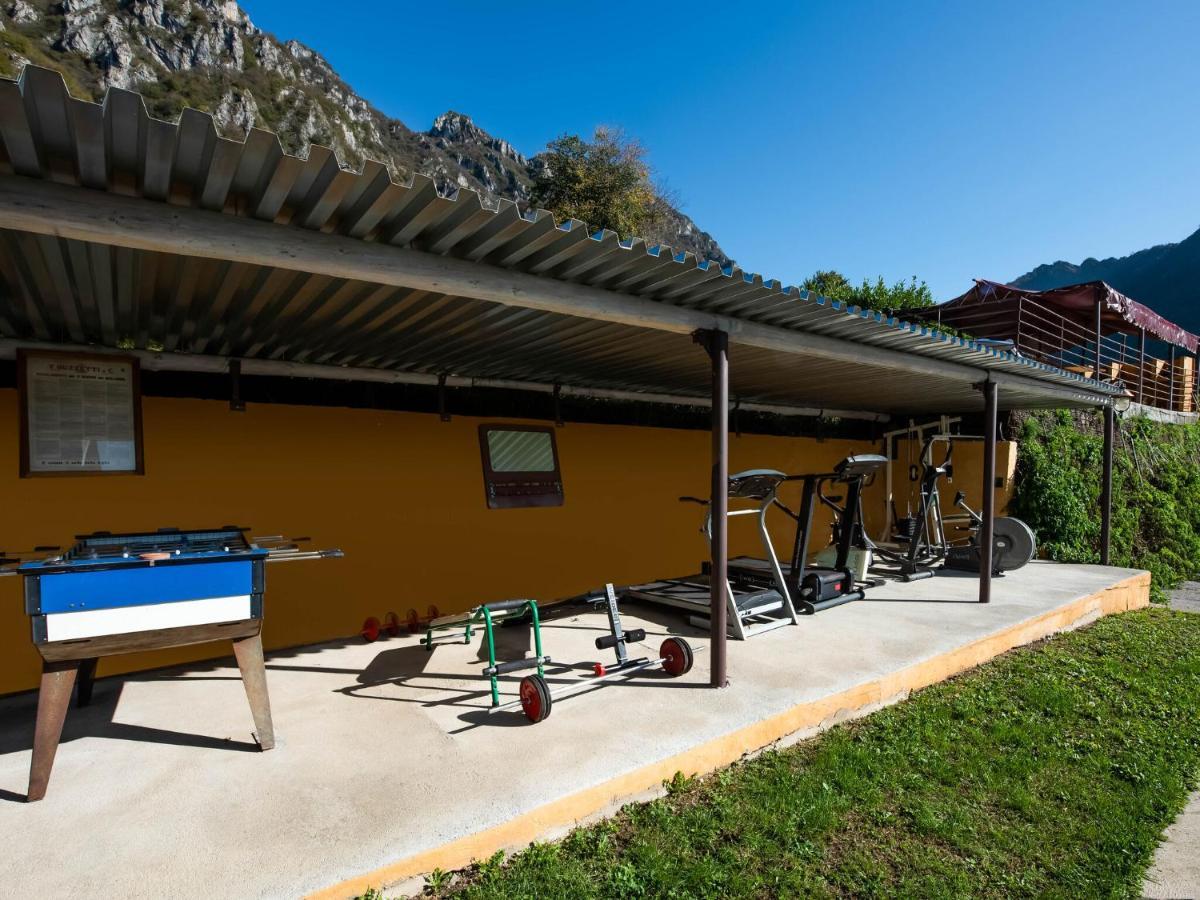 In A Green And Relaxing Atmosphere With Pool And Stunning Lake View Villa Marone Bagian luar foto