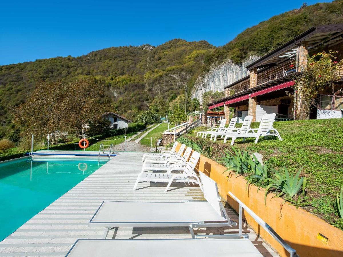 In A Green And Relaxing Atmosphere With Pool And Stunning Lake View Villa Marone Bagian luar foto