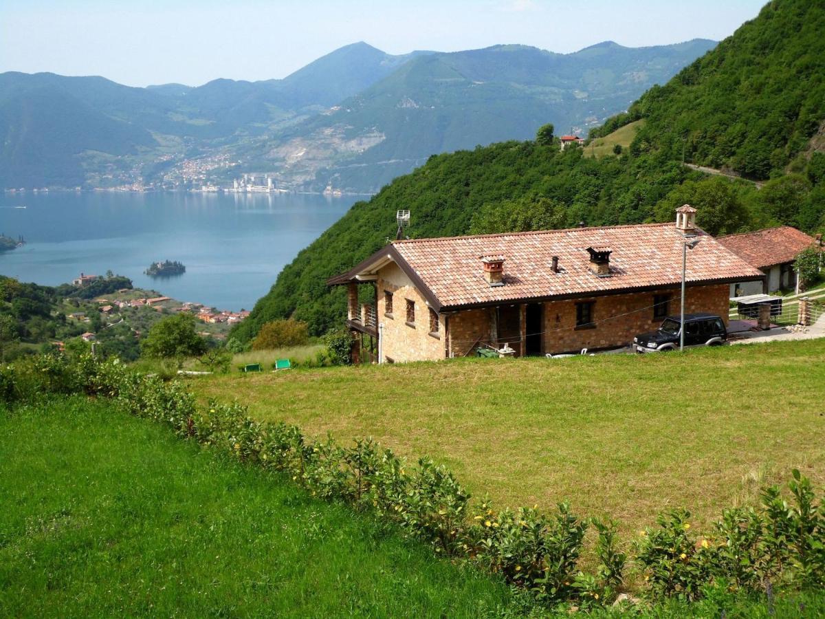 In A Green And Relaxing Atmosphere With Pool And Stunning Lake View Villa Marone Bagian luar foto
